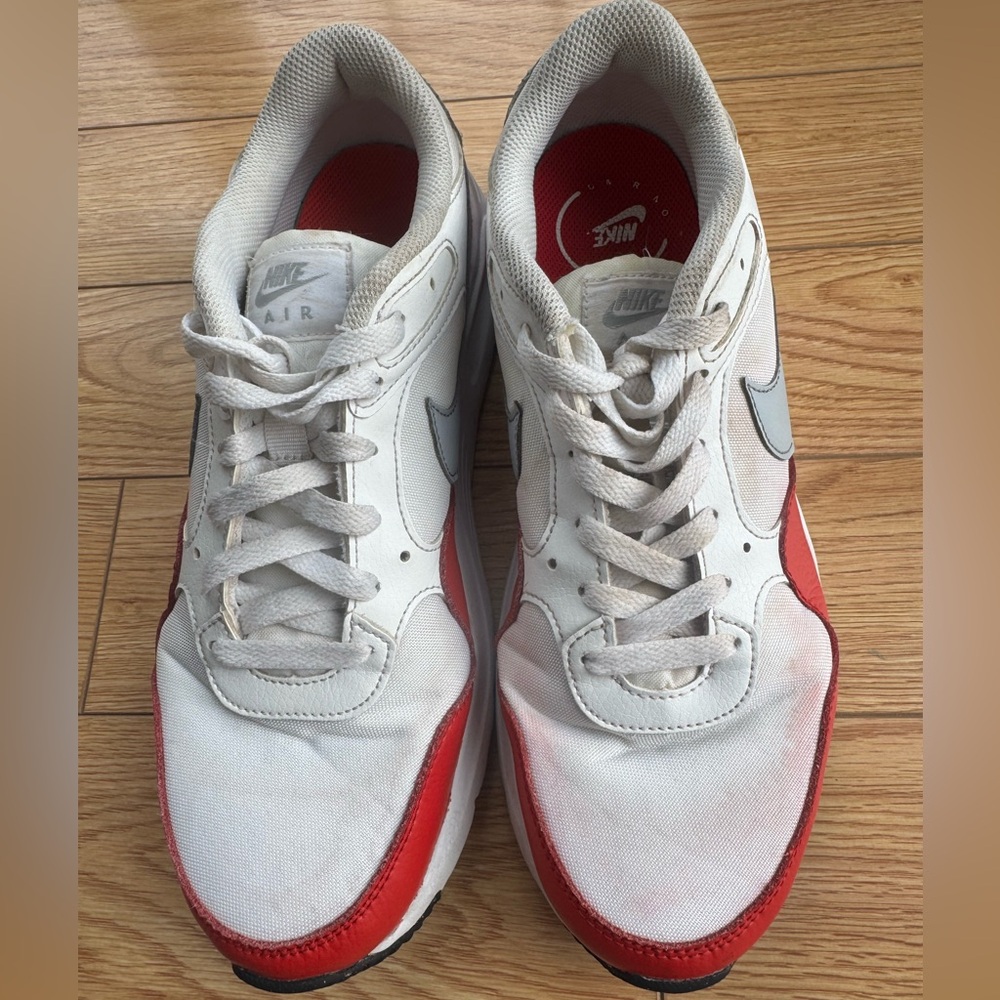 Nike Air Men’s Sneakers – White & Red – Size 9